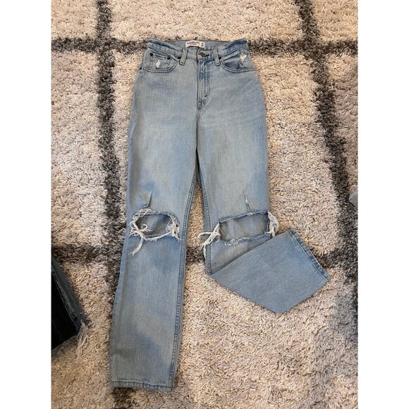 Abercrombie Ultra High Rise Curve Love Jeans - Picture 1 of 3